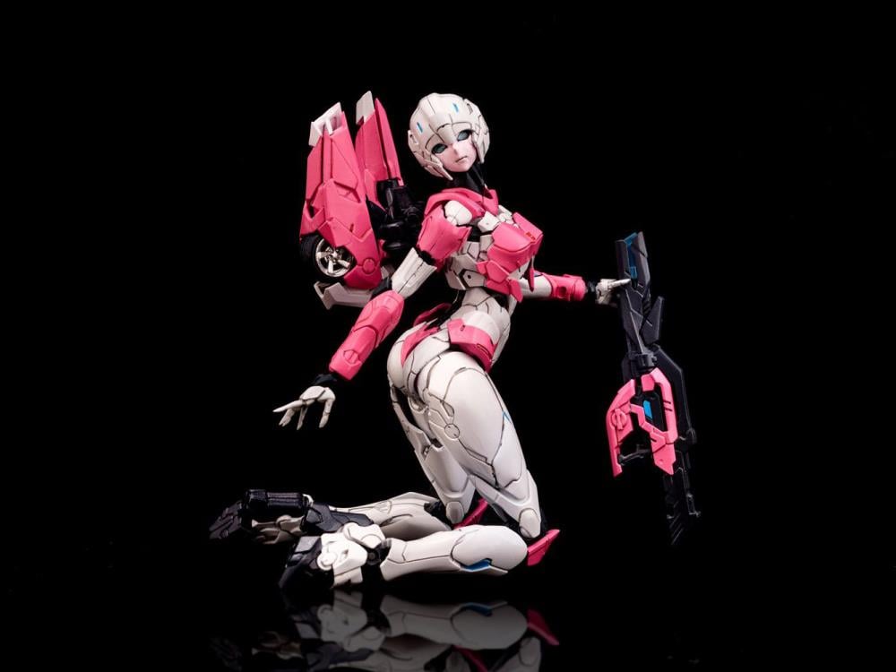 Arcee joins the Furai model kit line! Once complete this Arcee model kit becomes a fully articulated figure that will be sure to stand out in any Transformers collection!