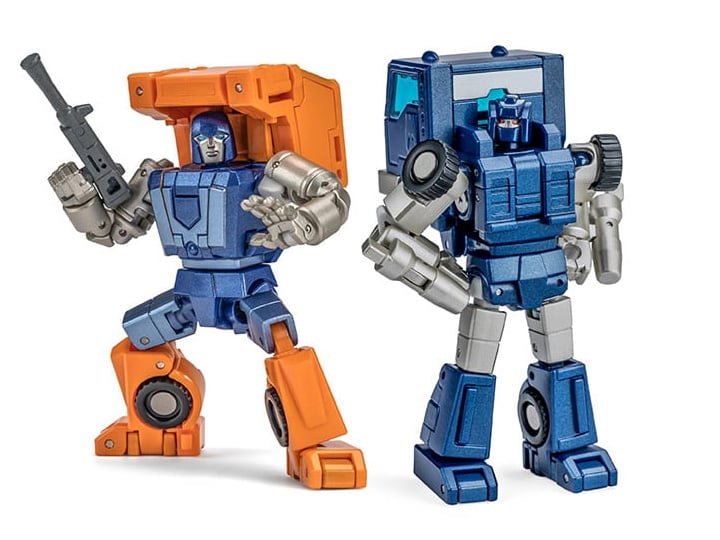 NA H58 Balin & H59 Dwalin are miniature vehicles by Newage that can convert into battle robots. Standing about 2 inches tall in robot mode, these figures come armed with blasters and feature multiple points of articulation. Other figures shown not included (sold separately)