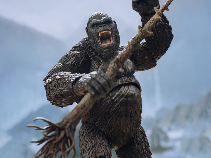 Embark on an expedition to an uncharted island and discover the domain of the colossal Kong with Hiya's Exquisite Basic series! From Kong: Skull Island (2017), the Exquisite Basic Kong stands just under 6" tall and faithfully replicates his appearance from the film. From Kong's intimidating gaze to the chest of battle scars, every detail is finely crafted, emphasizing the power of the mighty ruler of Skull Island.