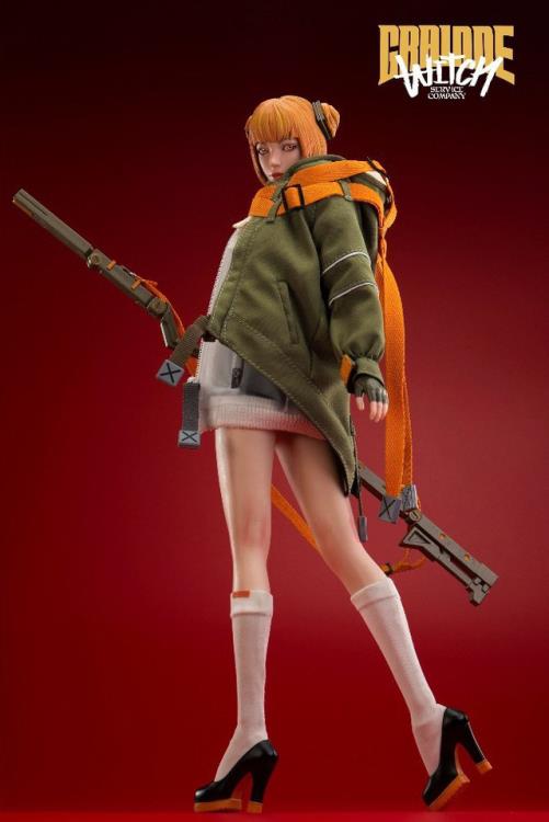 The Grainne figure features changeable eyeballs, a magic wand briefcase, variable magic wands, and an army green hooded cloak.