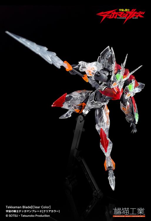 From the 1992 TV anime Space Knight Tekkaman Blade, the Tekkaman Blade that transforms the main character, Blade, once again appears as a plastic model kit, this time in a clear color version! Based on the anime images and scenes, the model is immensely detailed and an accurate representation of the character. With a height of a little over 8 inches, each joint contains a wide range of motion and can be used to perform various action poses.