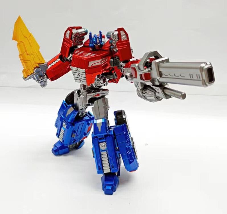 Picture shown for reference. New metallic paint will be used. From Planet X, PX-10C Jupiter transforms from a battling robot to a futuristic vehicle. It features a metallic paint finish.