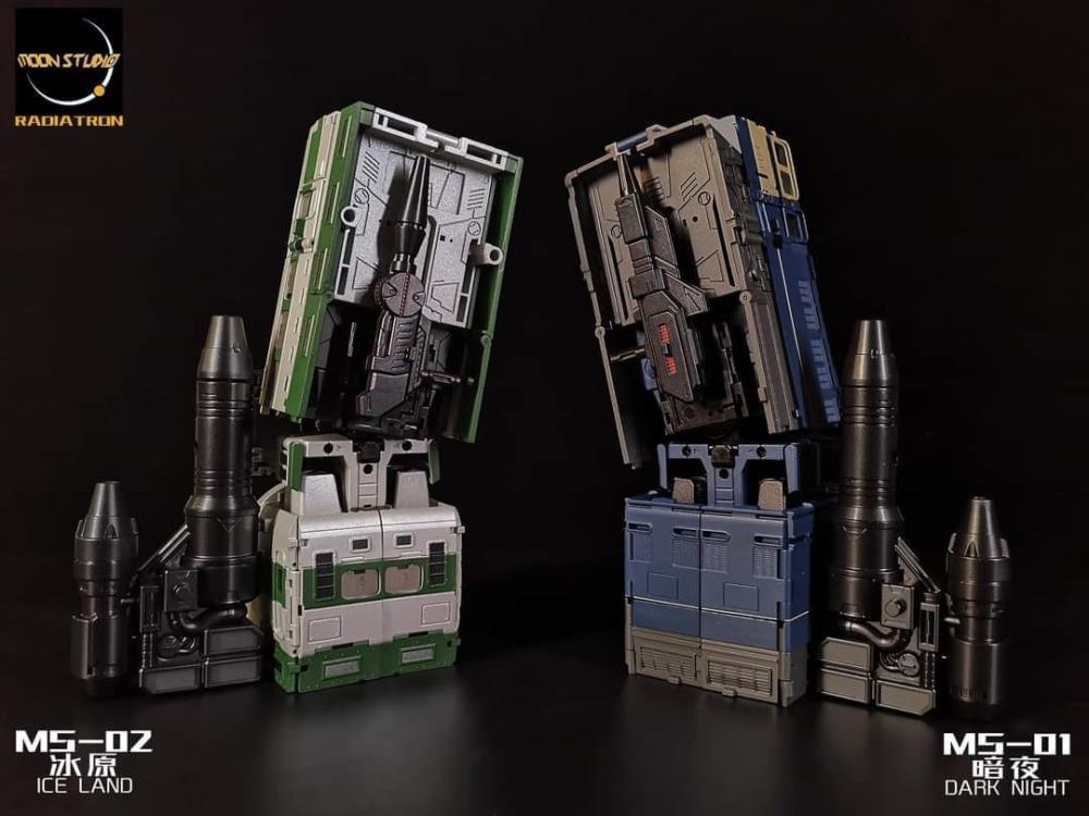 From Moon Studios comes a series of robot figures which transform from robots into different types of trains. The MSO1 Dark Night figure transforms from a robot into a train. Collect transforming figures MSO1 through MSO6 and you can combine them to form Radiatron!