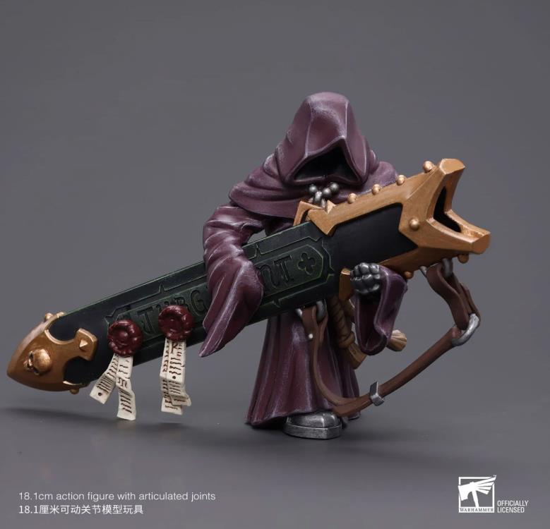 The Joy Toy Warhammer 40K Dark Angels Primarch Lion El‘Jonson action figure is a highly detailed collectible, perfect for fans of the Warhammer 40K universe. This figure captures the essence of the character’s formidable presence, making it a must-have for collectors and enthusiasts alike.