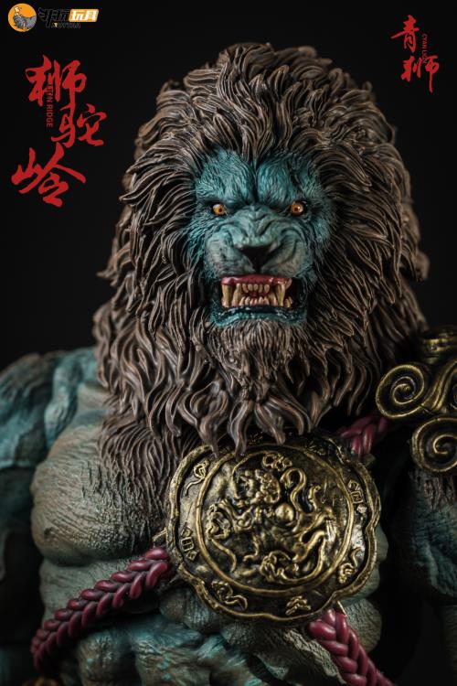 Stripped of its armor, the figure's agility is unencumbered; clad in it, the figure stands invulnerable to the onslaught of blades. Cloaked in a wired fabric cape for daily guise, it serves to divert prying eyes. The Cyan Lion action figure continues the use of the bio textured approach to ensure the transparency of the skin texture, with the use of the exclusive air cushion gear joints for the body ensuring durability at critical joints such as the elbows, knees, and ankles.