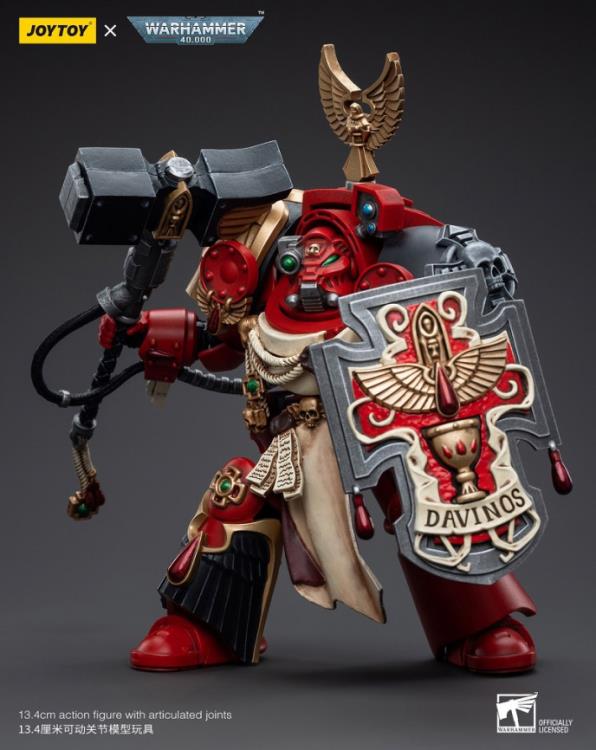 This 1/18 scale figure includes a variety of parts and accessories to allow you to customize your army of Warhammer 40k figures. Don't miss out on adding this figure to your collection!