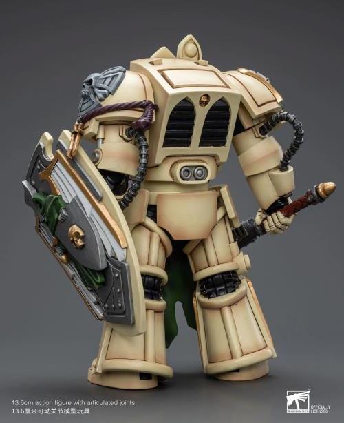 The JoyToy Warhammer 40K Dark Angels Deathwing Knight with Mace of Absolution action figure is an impressive and articulated collectible. A member of the Dark Angels Space Marine chapter, this Deathwing Knight is in his iconic power armor, equipped with a mace and storm shield. This action figure is a fantastic addition to the collection of any Warhammer 40K fan or for anyone who enjoys collecting fine figures with excellent detail.