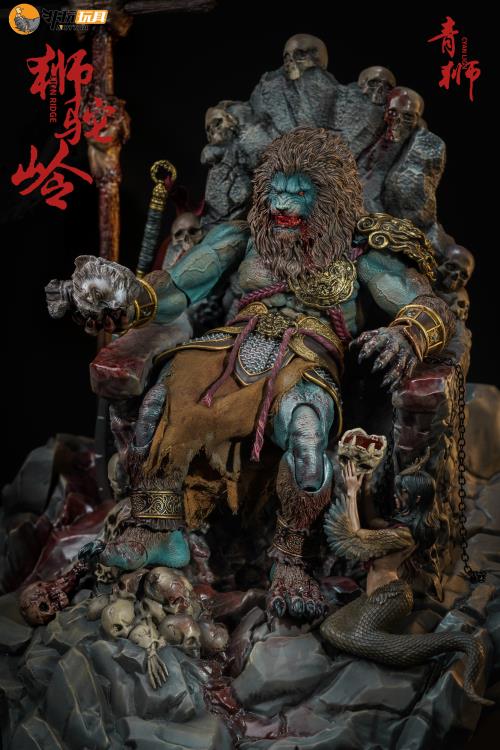 Nottaa Collections are proud to introduce, for the first time, a statue-grade scenic component, the Bone Crown Lion Soul Throne. From the harrowing Bone Crown Throne to the Feathered Serpent Yao attendant of the Lion King, and the ominous Soul Capturing Battle Flag, each piece tells a story of the many ambitious souls who ventured here with dreams of grandeur, only to vanish without a trace, adding a layer of legend to the collection. This version features bloody paint applications.