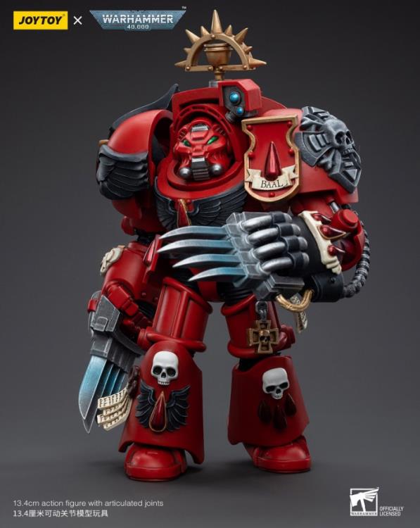 This 1/18 scale figure includes a variety of parts and accessories to allow you to customize your army of Warhammer 40k figures. Don't miss out on adding this figure to your collection!