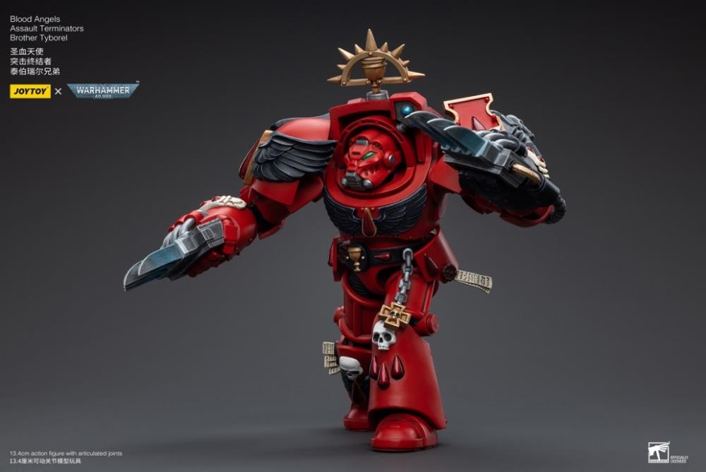 This 1/18 scale figure includes a variety of parts and accessories to allow you to customize your army of Warhammer 40k figures. Don't miss out on adding this figure to your collection!