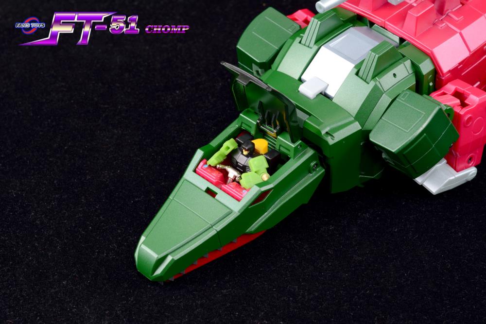 FT-51 Chomp is a transforming figure changing from a warrior robot to a crocodile.