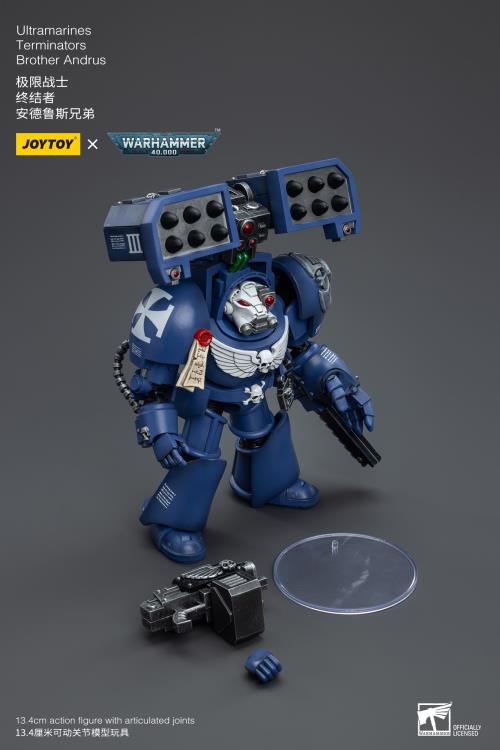 Joy Toy brings the Ultramarines to life with this Warhammer 40K 1/18 scale figure! Highly disciplined and courageous warriors, the Ultramarines have remained true to the teachings of their Primarch Roboute Guilliman for 10,000 standard years. Keeping watch over the Imperium, they personify the very spirit of the Adeptus Astartes. Each figure includes interchangeable hands and weapon accessories and stands between 4" and 6" tall.