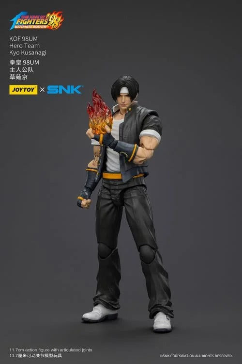 A new fighter is approaching! From the legendary fighting game The King of Fighters '98: Ultimate Match comes the next challenger in 1/18 scale: Kyo Kusanagi! Dressed in his traditional black and yellow outfit, Kyo comes with a large variety of accessories including flame effects when executing a powerful move. Recreated with jaw-dropping details lifted directly from the game, you'll be able to re-enact your favorite brawls or envision your own high stakes fights in style! Don't miss out on growing your KOF