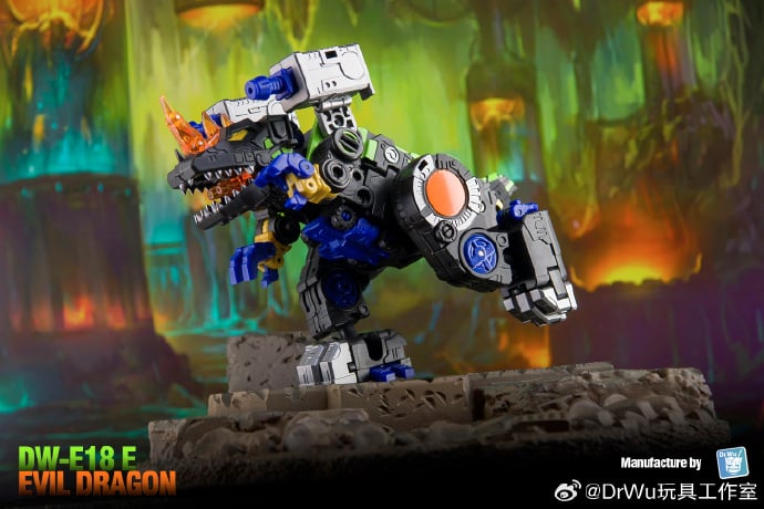 From Dr. Wu comes their newest converting figure, the DW-E18E Evil Dragon! This figure stands about 4 inches tall in dinosaur robot mode and can convert into a cube or battle station.