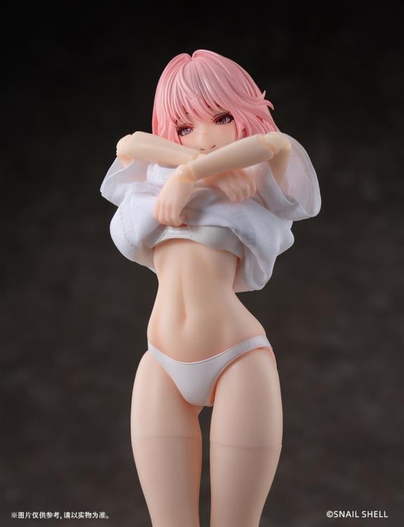 The main body of Aileen features intricate precision carving (molding), perfectly showcasing various details. To balance aesthetics and playability, the loose T-shirt on Aileen's upper body is made from real fabric, providing you with a better play experience. The rabbit agent image on the clothing is inspired by the animated series Aileen watched on television during her childhood, which sparked her admiration and longing for the agent profession.
