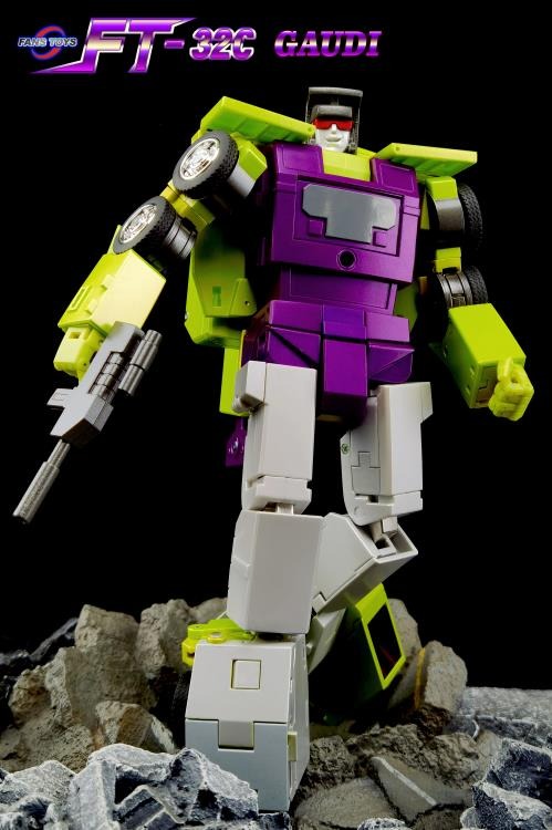 From Fans Toys comes FT-32C Gaudi! This figure converts from a robot to a vehicle form and includes a blaster accessory. Be sure to add it to your collection!