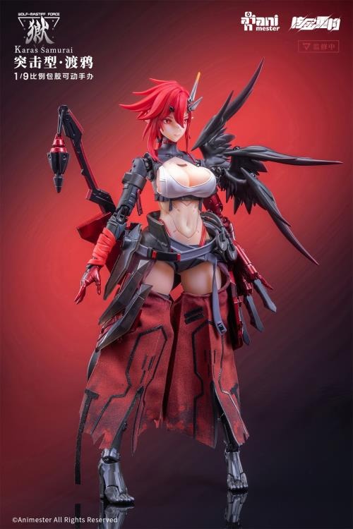 Three years ago in the deep winter, a leader led their team to raid an illegal laboratory and found Karas in her incubator. Her entire left arm had been transformed into a mechanical joint, and her skeleton had been replaced with an alloy prosthesis, turning her into a killing machine. When the leader cut off the restraint around Karas' neck, her broken body came to life. Perhaps touched by the fighting spirit of the creature, the leader of the troops sheathed his knife and brought her with them.