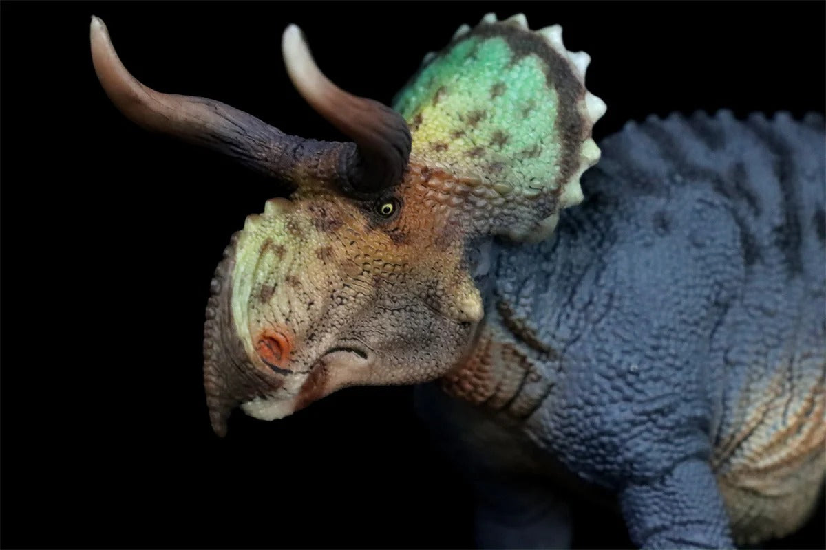 HaoLongGood Nasutoceratops 1/35 Statue