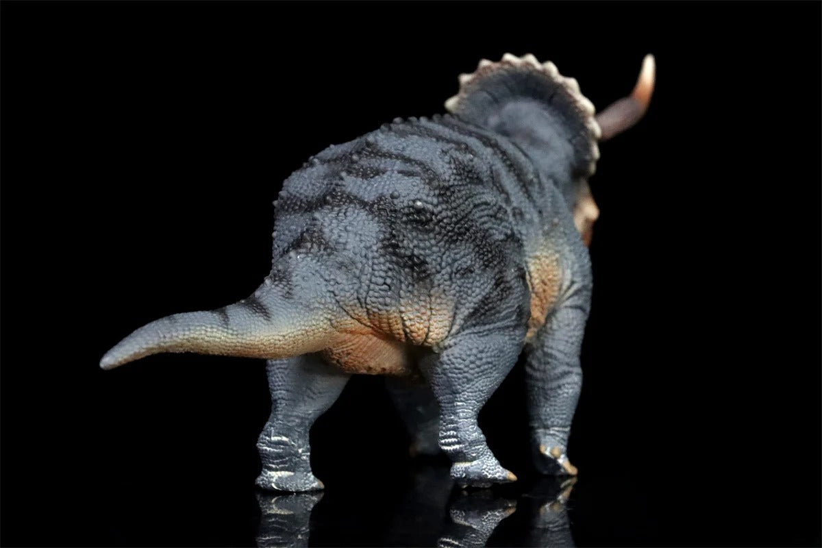 HaoLongGood Nasutoceratops 1/35 Statue