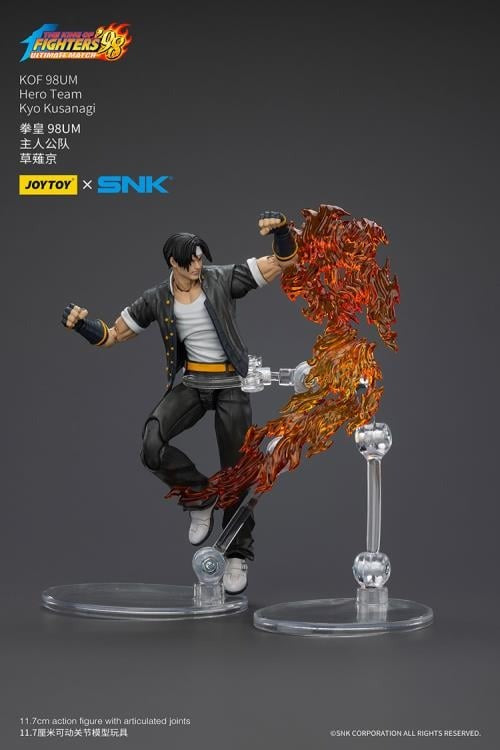 A new fighter is approaching! From the legendary fighting game The King of Fighters '98: Ultimate Match comes the next challenger in 1/18 scale: Kyo Kusanagi! Dressed in his traditional black and yellow outfit, Kyo comes with a large variety of accessories including flame effects when executing a powerful move. Recreated with jaw-dropping details lifted directly from the game, you'll be able to re-enact your favorite brawls or envision your own high stakes fights in style! Don't miss out on growing your KOF