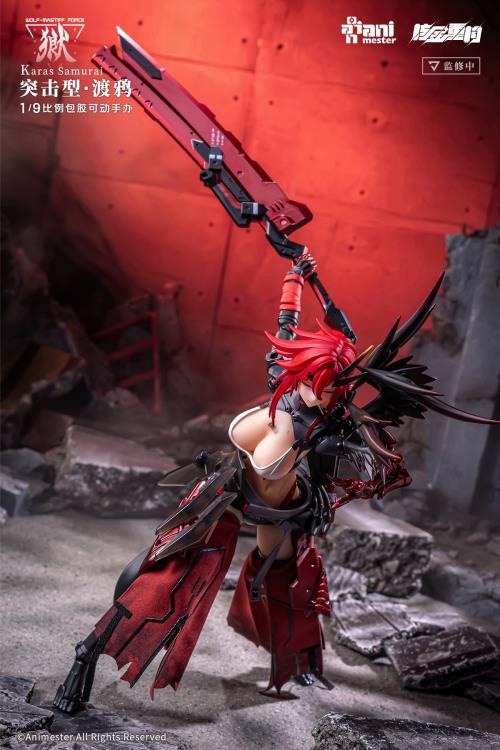 Three years ago in the deep winter, a leader led their team to raid an illegal laboratory and found Karas in her incubator. Her entire left arm had been transformed into a mechanical joint, and her skeleton had been replaced with an alloy prosthesis, turning her into a killing machine. When the leader cut off the restraint around Karas' neck, her broken body came to life. Perhaps touched by the fighting spirit of the creature, the leader of the troops sheathed his knife and brought her with them.