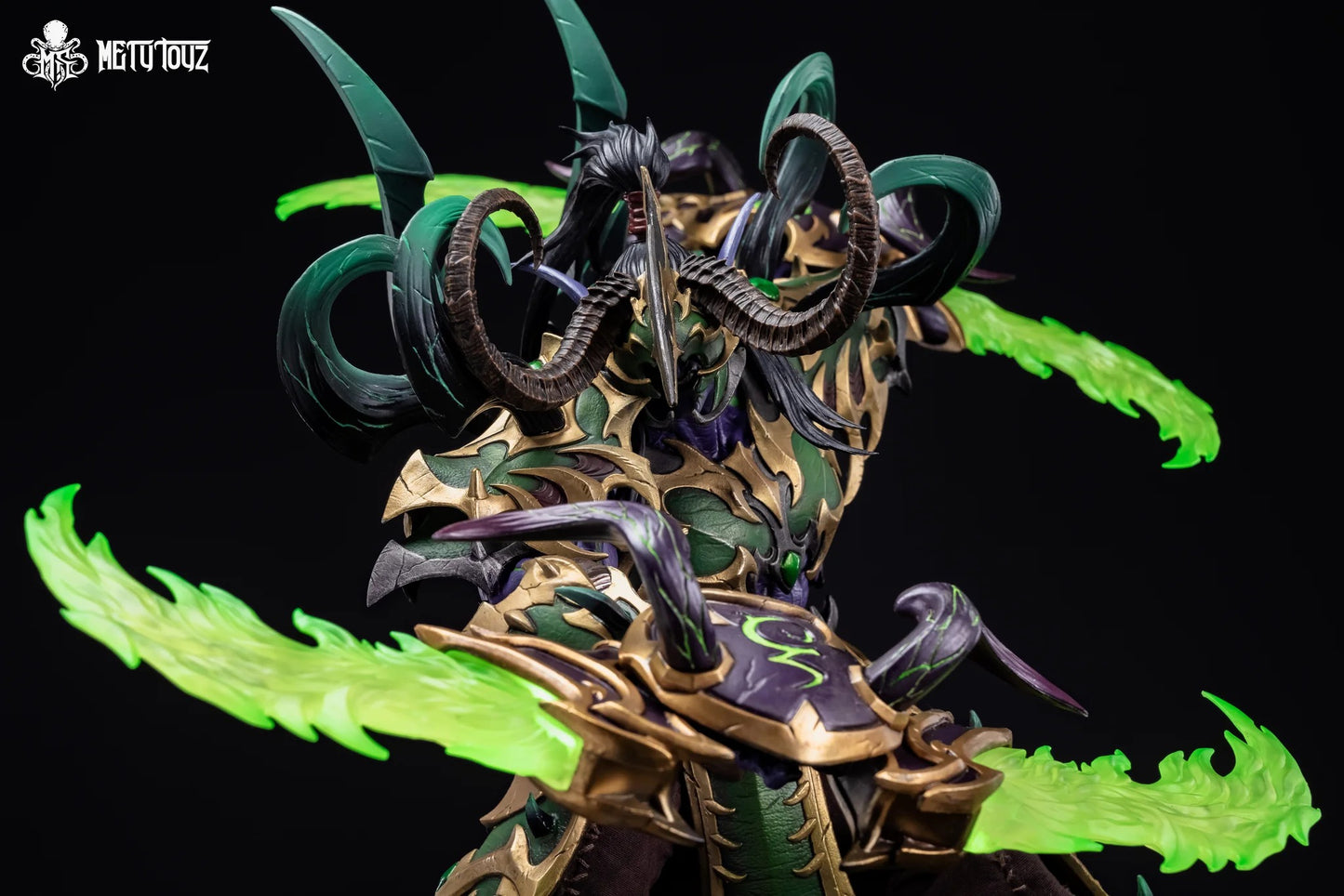 (Pre-order) Mety Toyz Limited Edition Demon Hunter figure