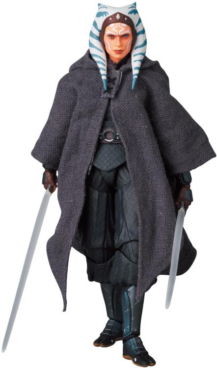Fresh from her appearance in the hit Disney+ series The Mandalorian, Ahsoka Tano has arrived in MAFEX form to save the day! Wielding her iconic two lightsabers and with a cloth cloak, Ahsoka stands about 5.7 inches tall and is fully articulated. Re-enact your favorite scenes from the show or envision your own and order your figure today!