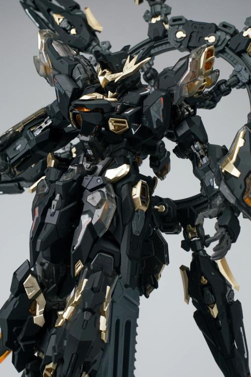 Add to your mecha collection with this Vientiane Fusion Apocalypse Black 1/100 scale model kit! This figure, once assembled, is highly poseable, and comes with a variety of accessories.