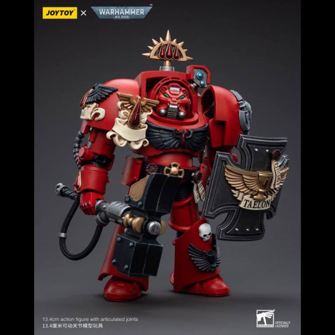 This 1/18 scale figure includes a variety of parts and accessories to allow you to customize your army of Warhammer 40k figures. Don't miss out on adding this figure to your collection!