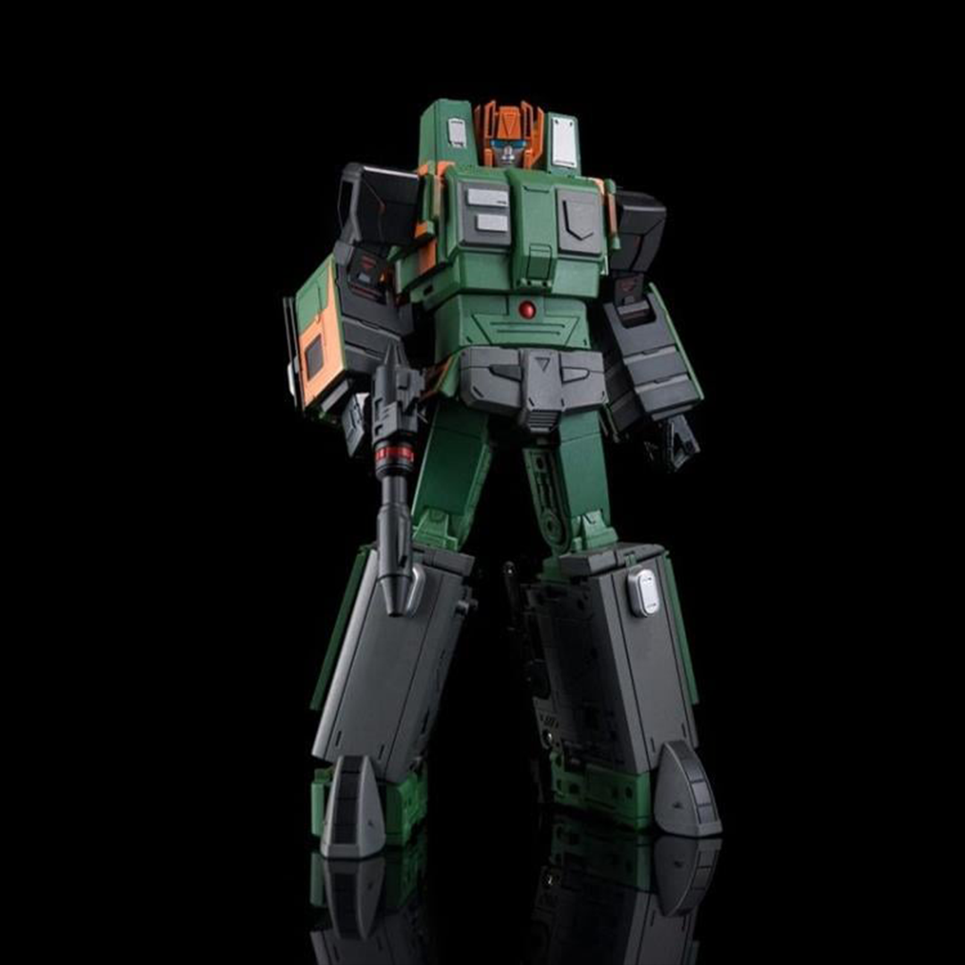 From Moon Studios comes a series of robot figures which transform from robots into different types of trains. The MSO5 Green Zone figure transforms from a robot into a train. Collect transforming figures MSO1 through MSO6 and you can combine them to form Radiatron!