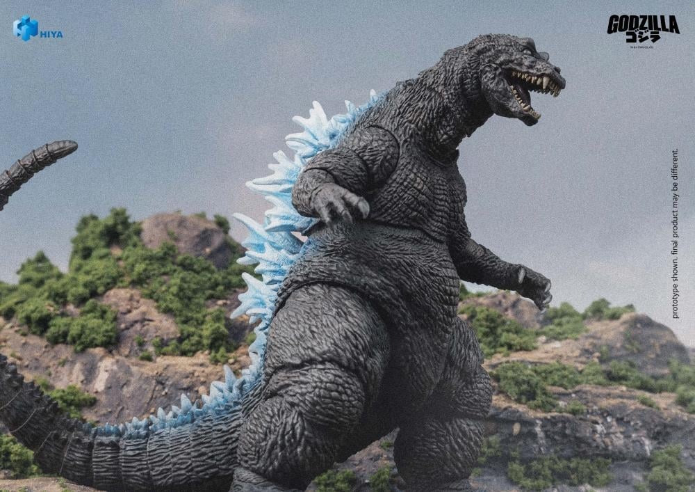 This brand new Heat Ray Godzilla action figure stands 18CM tall, based on Godzilla, Mothra and King Ghidorah Giant Monsters All-Out Attack (2001). It features finely sculpted details that capture Godzilla’s rough, rugged skin, distinctive vengeful white eyes, powerful legs, and massive feet, giving the figure a lifelike presence.