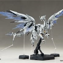 Souling Toys proudly presents the highly anticipated Daytime Meteor model kit. This kit features a dragon and his rider as well short art book featuring the characters and their fantasy world.
Once assembled the dragon is just over 24 inch in length with a wingspan just under 34 inches. The prebuilt diecast joints help to support the giant body. The multi joints in neck and tail provide flexibility for posing. The joint locks located at the wing can keep the wing in place even while extended.