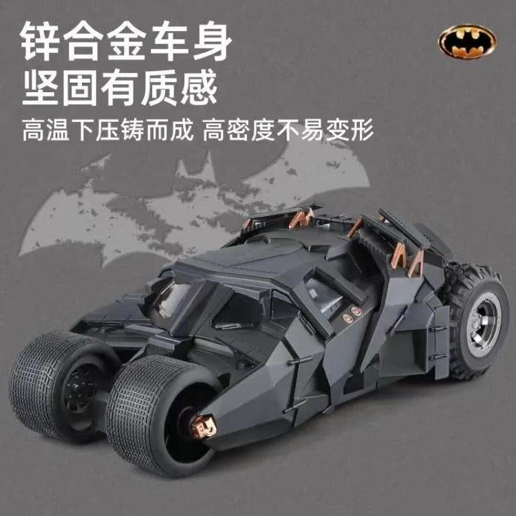 Yuanye and QY Toys present a 1/18 scale die-cast model of the Tumbler from the Dark Knight Trilogy. The Tumbler features LED headlights and the engine can also spew fog to recreate the engine igniting and accelerating. The cockpit can also be opened and closed.