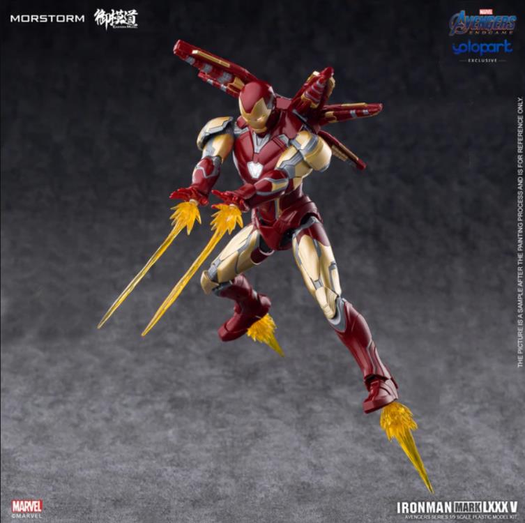 This 1/9 scale Eastern Model Morstorm Marvel Avengers end game Iron Man Mark 85 (Standard Ver.) model features plastic and die-cast parts for a more real feel. Once assembled, this kit becomes a fully articulated figure with a diorama display and stand.