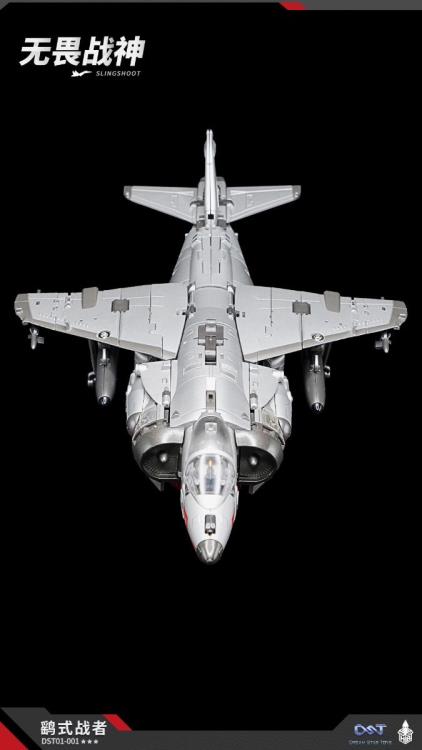 From Dream Star Toys comes Slingshoot! This highly detailed figure transforms from robot to plane mode.