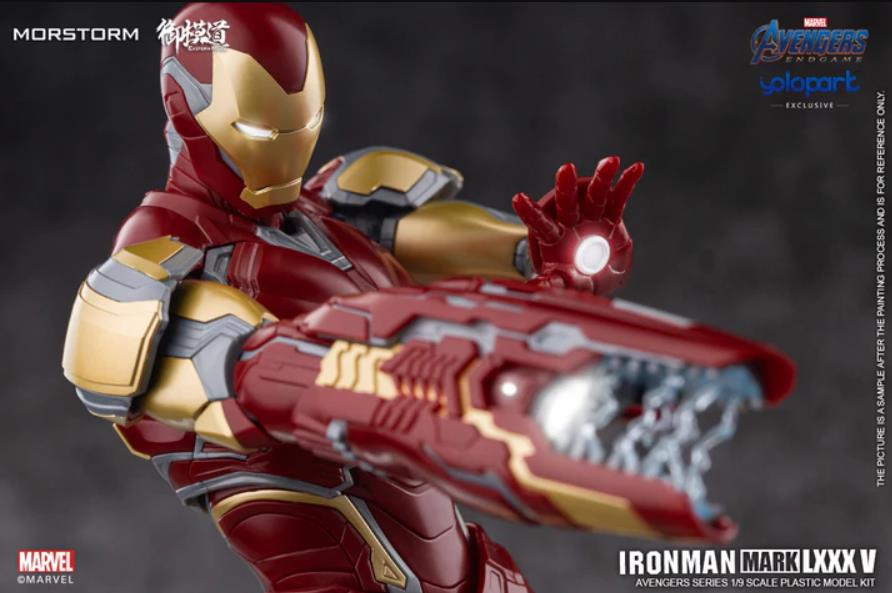 This 1/9 scale Eastern Model Morstorm Marvel Avengers end game Iron Man Mark 85 (Standard Ver.) model features plastic and die-cast parts for a more real feel. Once assembled, this kit becomes a fully articulated figure with a diorama display and stand.