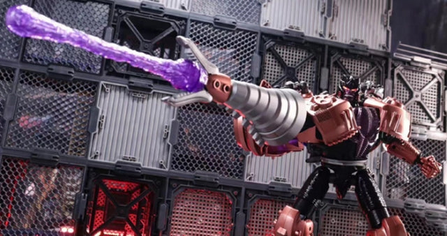 TransArt introduces their release BWM-06 Metal T Rex Standing an impressive 10.2 inches in robot mode, BWM-06 is Masterpiece Scale and transforms to a Tyrannosaurus Rex!