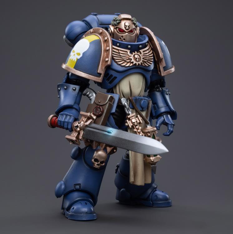 JOYTOY × Warhammer 40k 1/18 Figura de acción Ultramarines Primaris Capitán con escudo reliquia y espada poderosa modelo de juguete Joy JOYTOY × Warhammer 40k 1/18 Figura de acción Ultramarines Primaris Capitán con escudo reliquia y espada poderosa modelo de juguete Joy