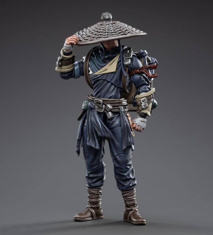 Joy Toy Dark Source JiangHu Xun Shentu figure is incredibly detailed in 1/18 scale. JoyToy, each figure is highly articulated and includes accessories.