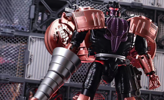 TransArt introduces their release BWM-06 Metal T Rex Standing an impressive 10.2 inches in robot mode, BWM-06 is Masterpiece Scale and transforms to a Tyrannosaurus Rex!