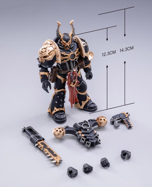 Joy Toy brings the Black Legion Chaos Space Marines to life with this 1/18 scale figure. The joyToy Black Legion is a Traitor Legion of Chaos Space Marines that is the first in infamy, if not in treachery, whose name resounds as a curse throughout the scattered and war-torn realms of Humanity. Recreate the most important battles with this highly detailed and articulated intimidating horned space marine figure.