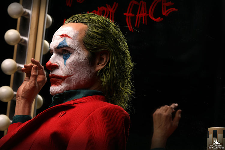Queen Studios Dark Knight The Joker (Arthur Fleck) Joaquin Phoenix (2019) Regular 1/3 Scale Statue. The Regular Edition features a Joker head sculpt with full character likeness and sculpted hair.