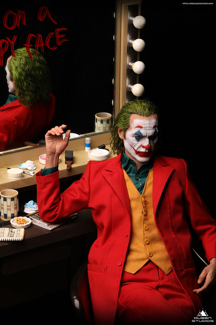 Queen Studios Dark Knight The Joker (Arthur Fleck) Joaquin Phoenix (2019) Regular 1/3 Scale Statue. The Regular Edition features a Joker head sculpt with full character likeness and sculpted hair.