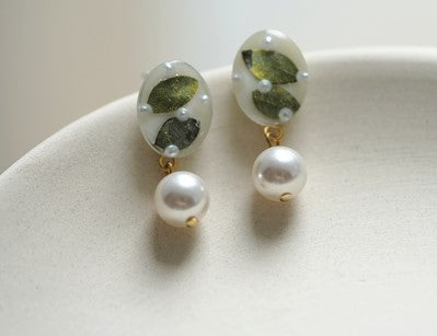 Crystal Pearl handmade resin pressed multi flower dangle/ clip-ons earrings, resin dried/ real flower jewelry with Hypoallergenic S925 Sterling Silver