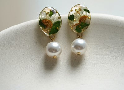 Crystal Pearl handmade resin pressed multi flower dangle/ clip-ons earrings, resin dried/ real flower jewelry with Hypoallergenic S925 Sterling Silver