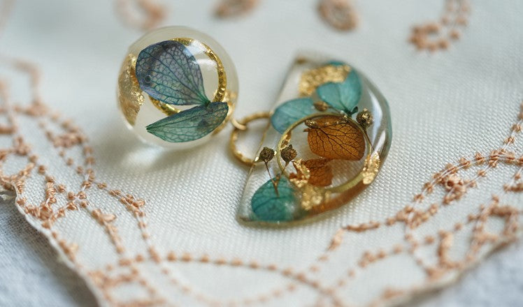Gold Botanical elegant handmade resin pressed multi flower stud/ clip-ons summer earrings, resin dried/ real flower jewelry with Hypoallergenic S925 Sterling Silver