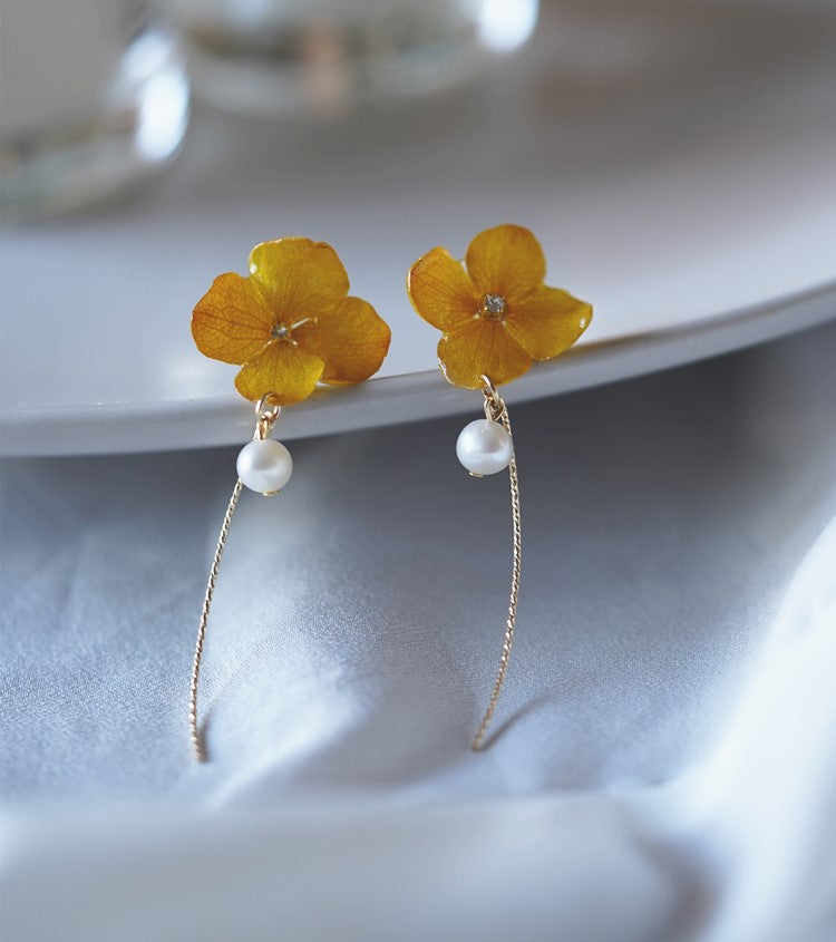 Hydrangea Pearl handmade resin pressed multi flower dangle/ clip-ons earrings, resin dried/ real flower jewelry with Hypoallergenic S925 Sterling Silver