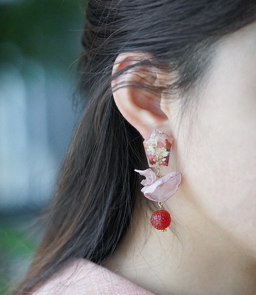Valentine's Day Gift Romantic handmade resin pressed multi flower dangle/ clip-ons earrings, resin dried/ real flower jewelry with Hypoallergenic S925 Sterling Silver