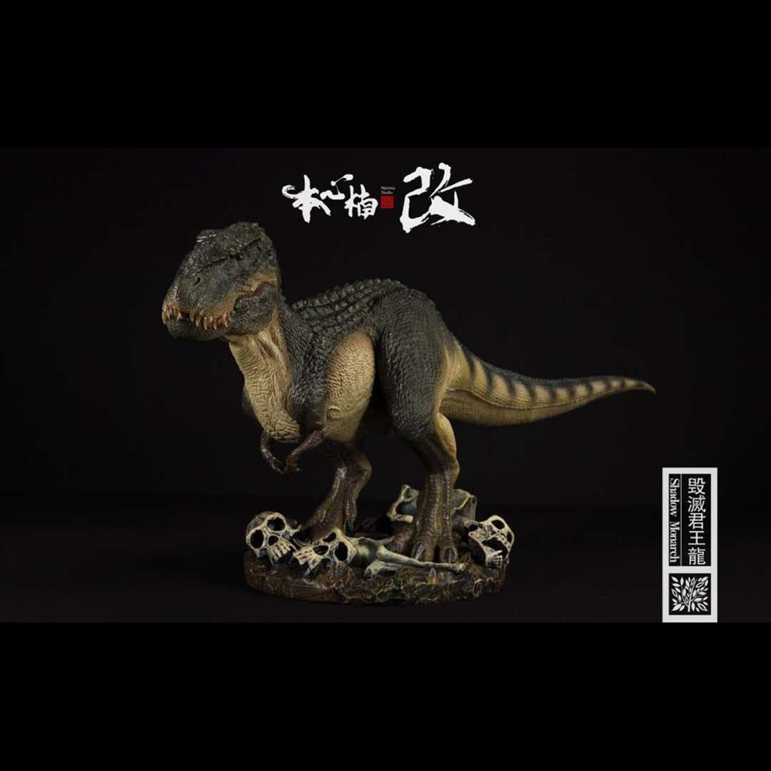 From Nanmu Studio, the Jurassic Series Vastatosaurus Rex (Shadow Monarch) is a must have for any dinosaur enthusiast. This realistically sculpted Vastatosaurus Rex is in 1/35 scale and features an exquisite painted finish. This deluxe edition comes with a diorama base.