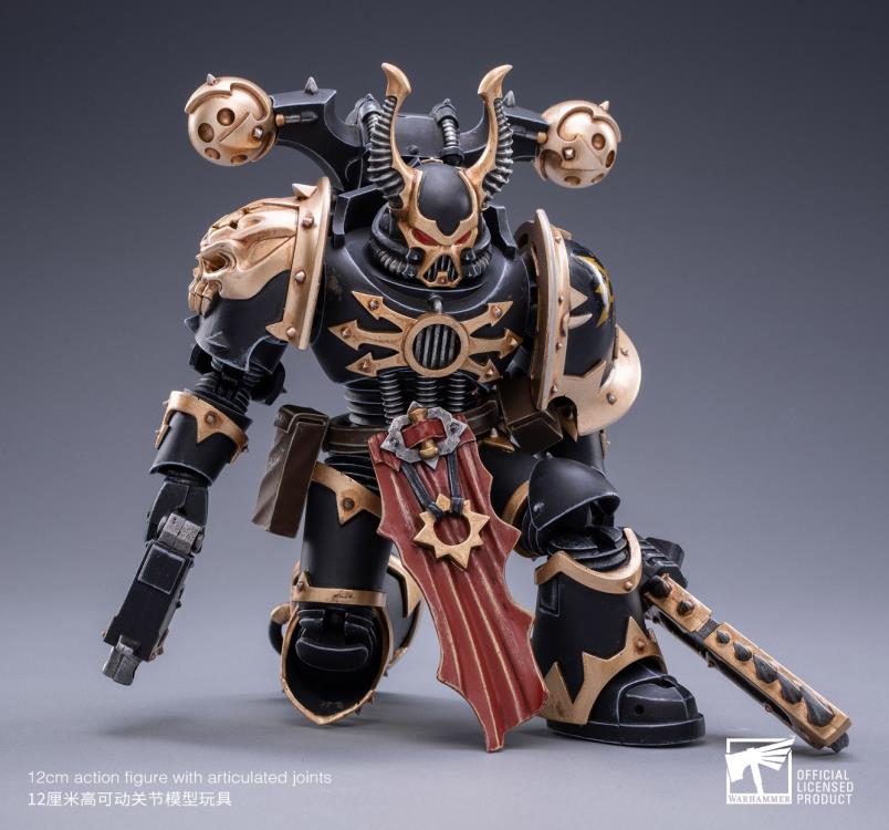 Joy Toy brings the Black Legion Chaos Space Marines to life with this 1/18 scale figure. The joyToy Black Legion is a Traitor Legion of Chaos Space Marines that is the first in infamy, if not in treachery, whose name resounds as a curse throughout the scattered and war-torn realms of Humanity. Recreate the most important battles with this highly detailed and articulated intimidating horned space marine figure.
